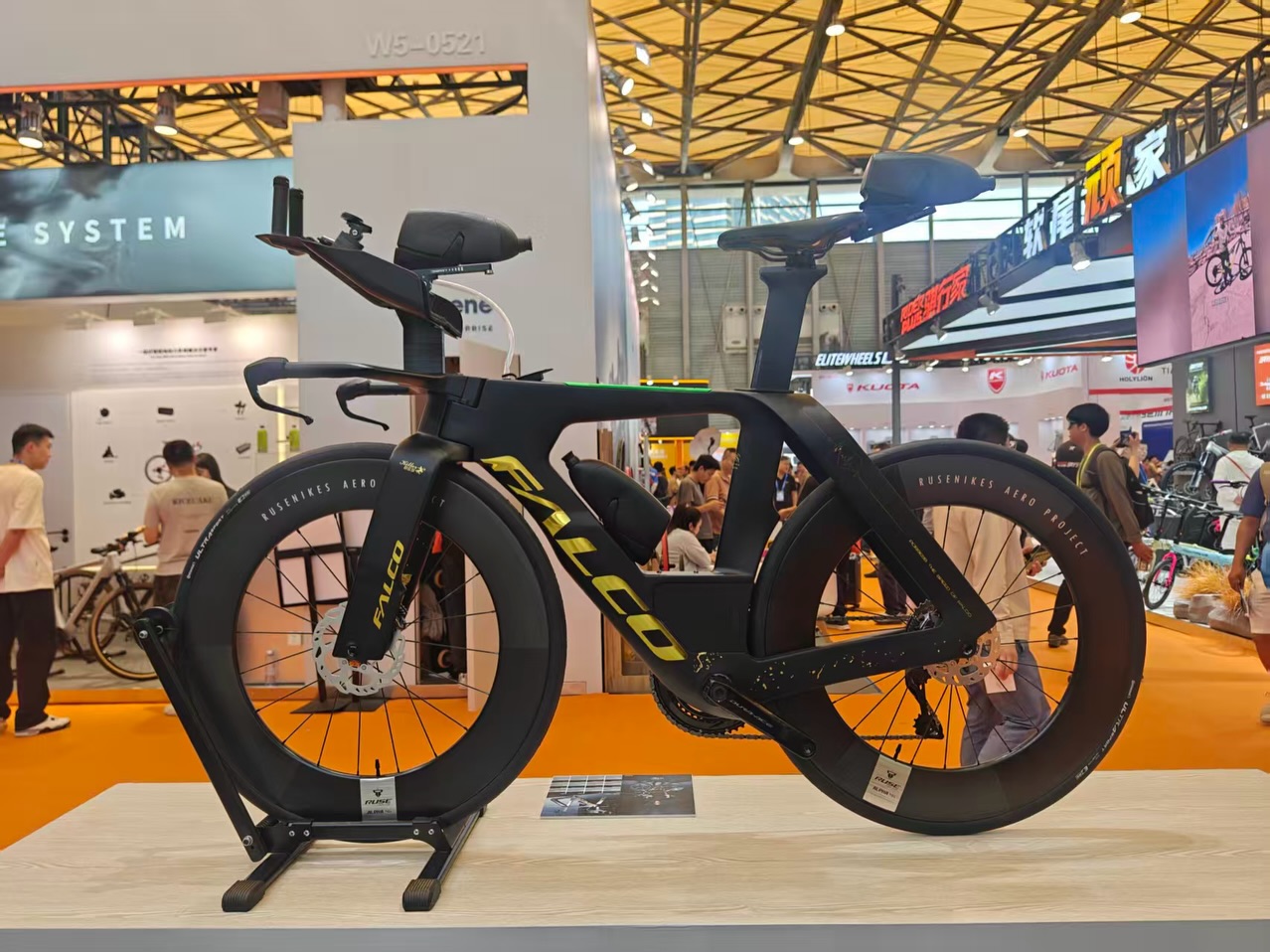 Day 1 at the Falco Cycle Show and the energy was unreal!