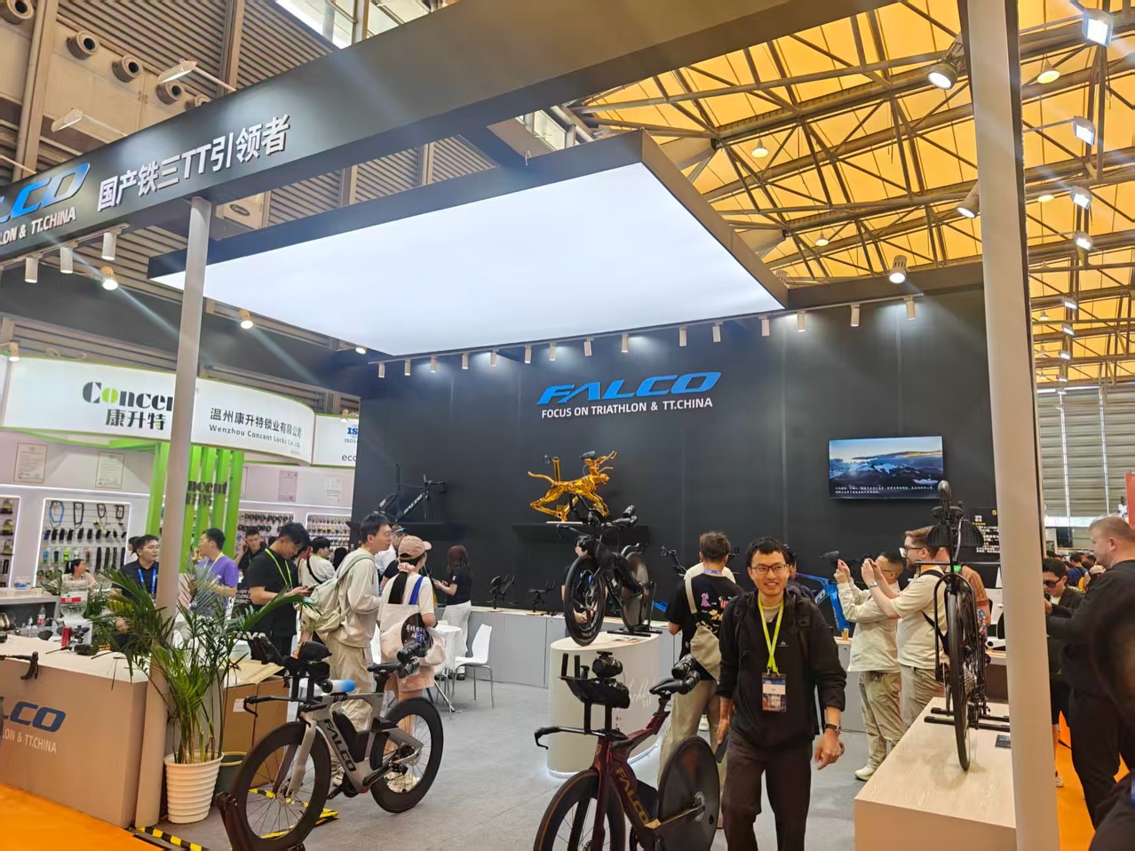 Day 1 at the Falco Cycle Show and the energy was unreal!